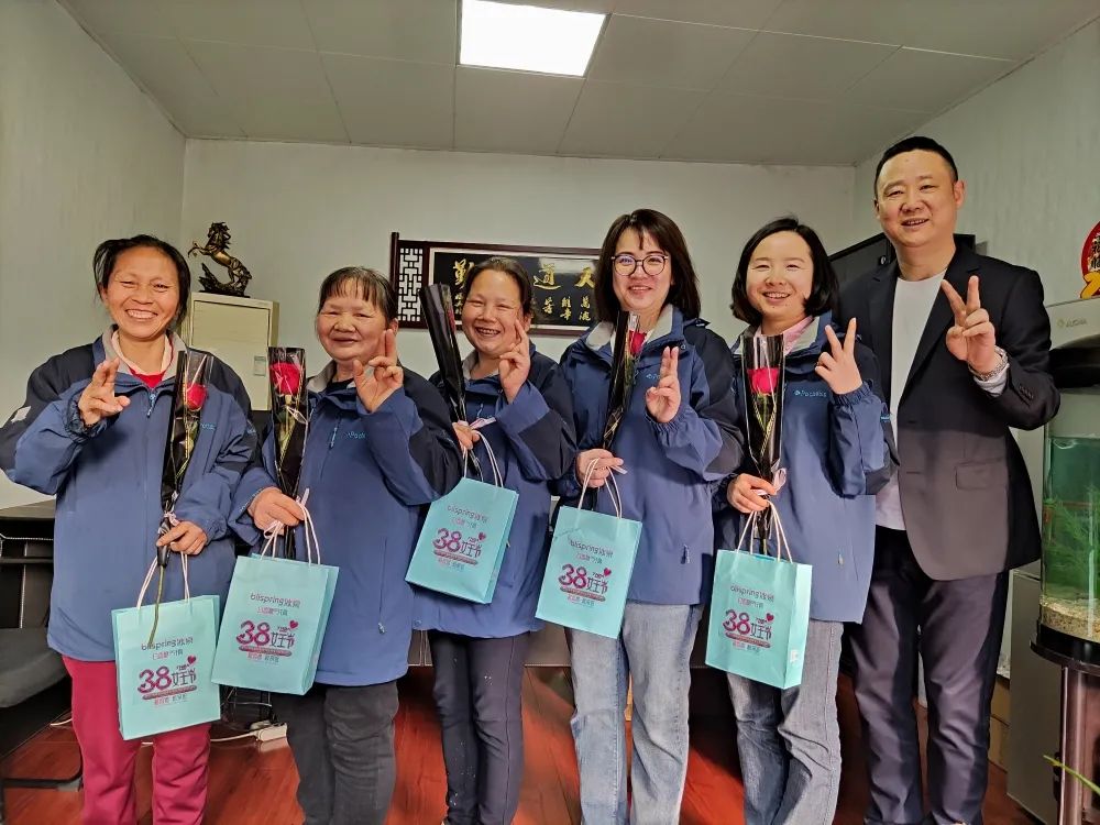 知禮儀 塑形象 打造職業女性新標桿