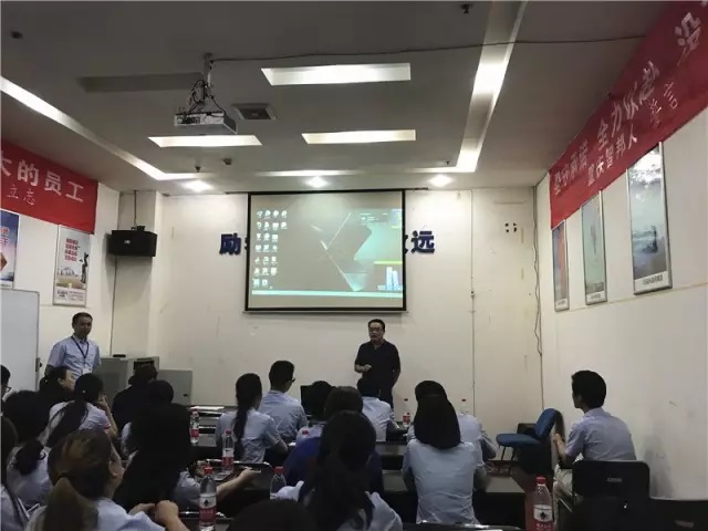 加強(qiáng)保密教育，增強(qiáng)保密觀念